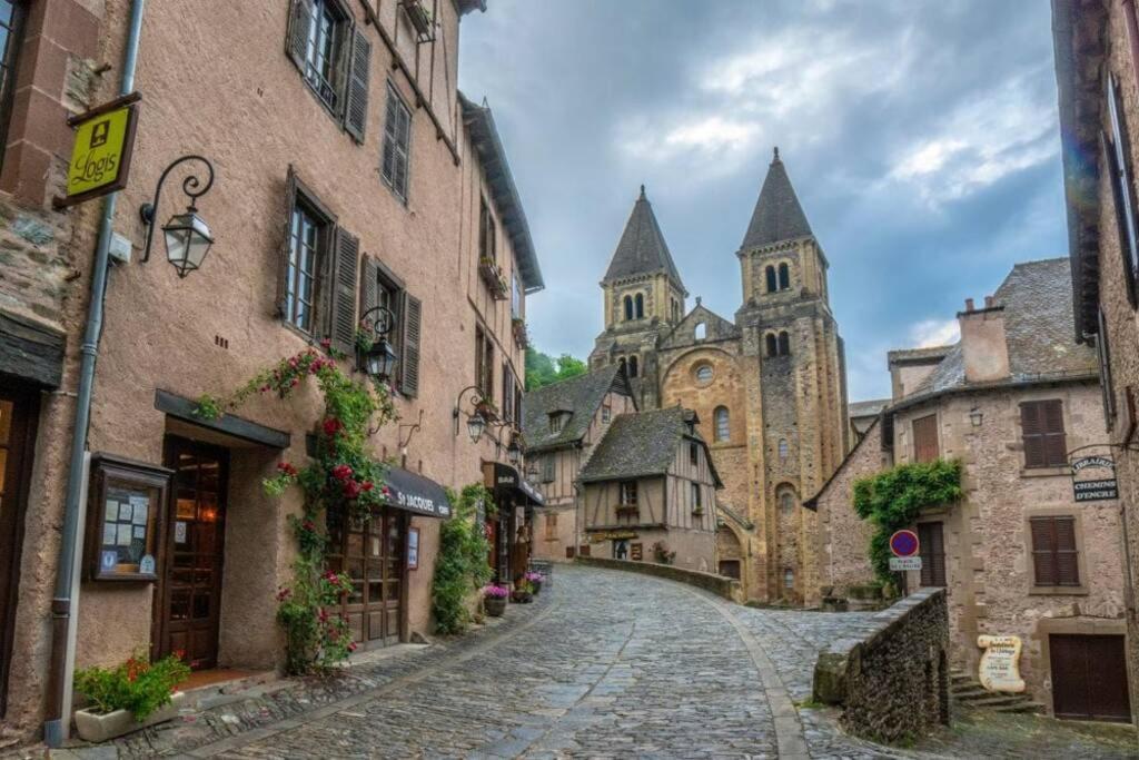 T 2 Dans Village Vacances 3 *** A Saint Geniez 2 Piscines Chauffee Pierrefiche  Экстерьер фото