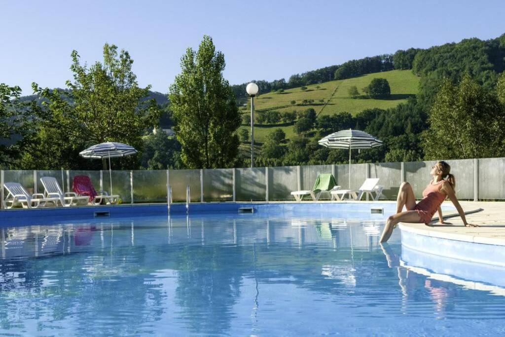 T 2 Dans Village Vacances 3 *** A Saint Geniez 2 Piscines Chauffee Pierrefiche  Экстерьер фото